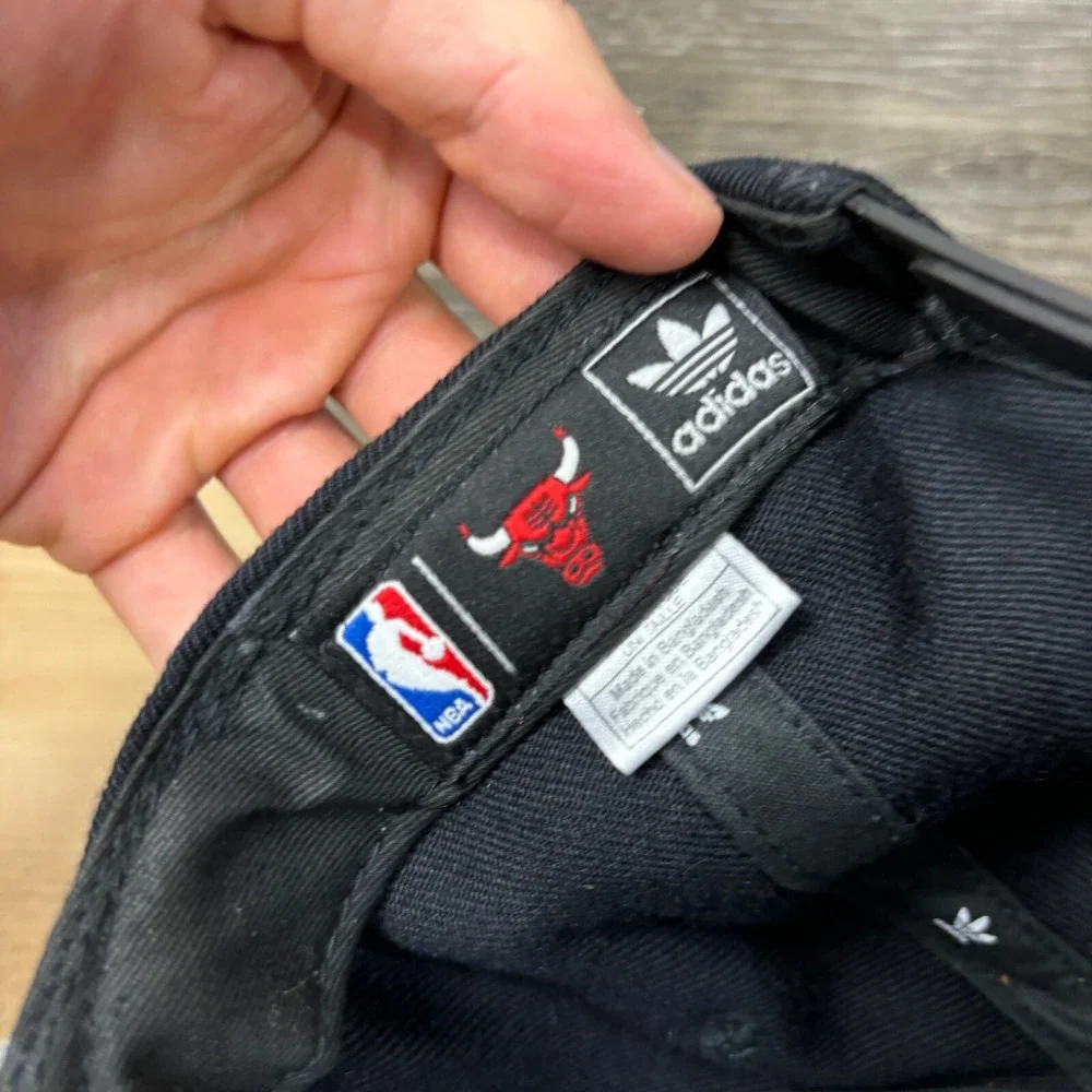 Chicago Bulls Hat Cap Snapback NBA Basketball Adidas‎ Flat Brim